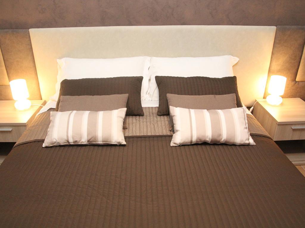 Bed and Breakfast Dormi A Roma Номер фото