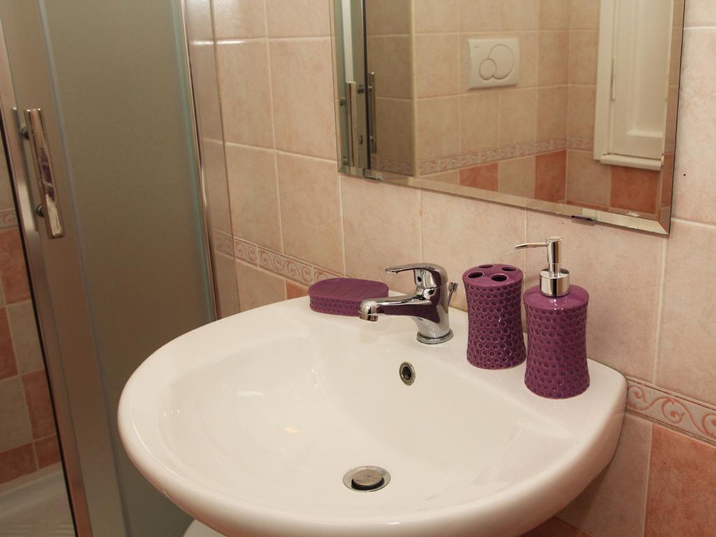 Bed and Breakfast Dormi A Roma Номер фото