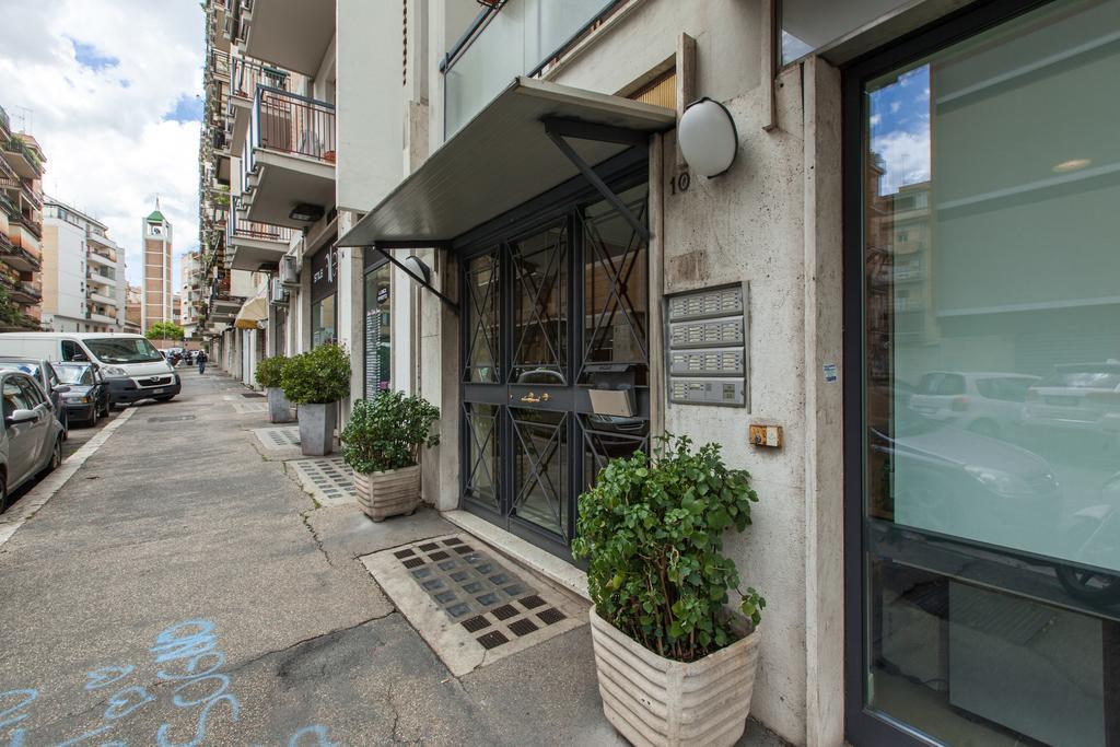 Bed and Breakfast Dormi A Roma Экстерьер фото