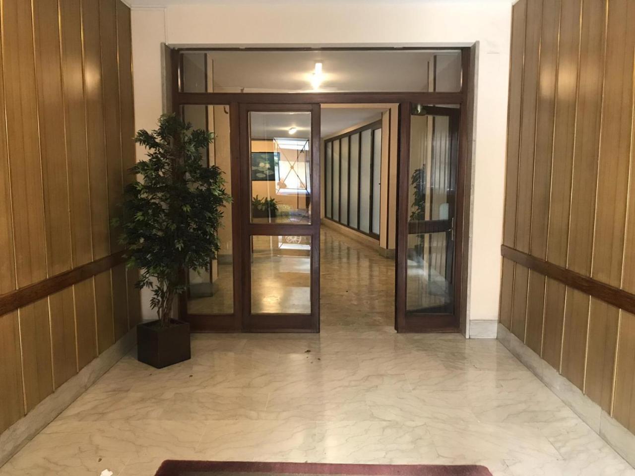 Bed and Breakfast Dormi A Roma Экстерьер фото